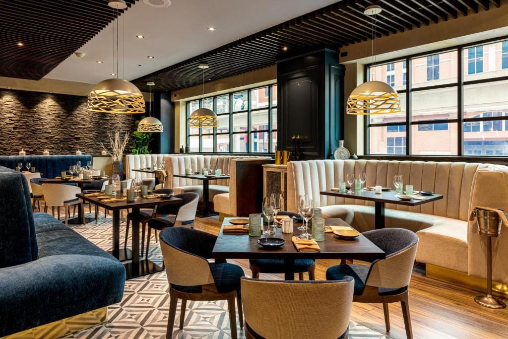Atheneum Suite Hotel — 4