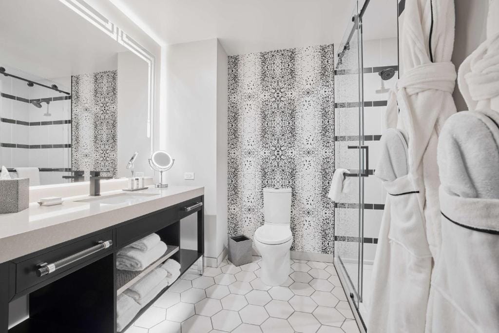 The Godfrey Detroit, Curio Collection By Hilton — 3