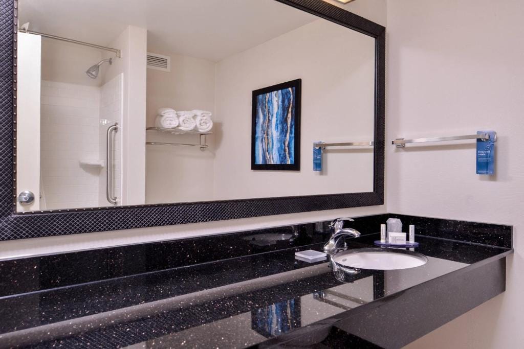 Fairfield Inn & Suites Raleigh-Durham Airport/Brier Creek — 3