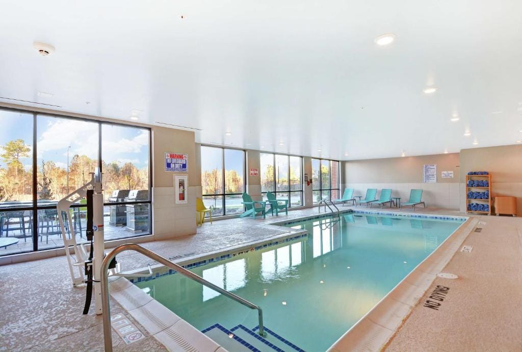 Home2 Suites By Hilton Raleigh Durham Airport RTP — 4