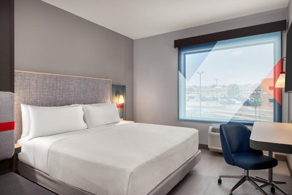 avid hotel El Paso East by IHG — 2