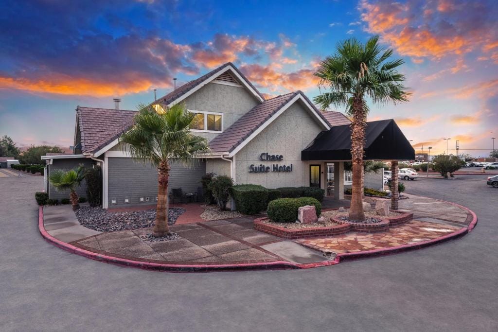Chase Suite El Paso — 1