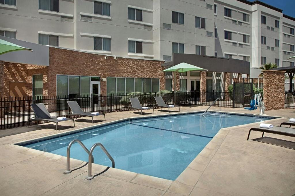 Courtyard by Marriott El Paso East/I-10 — 4
