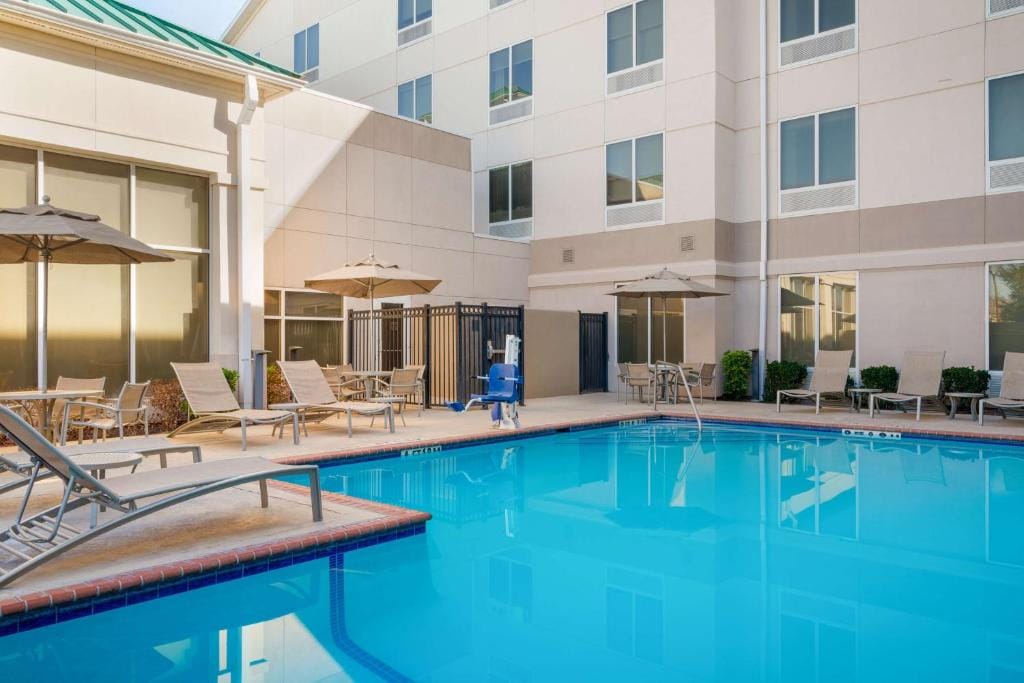 Hilton Garden Inn El Paso Airport — 4
