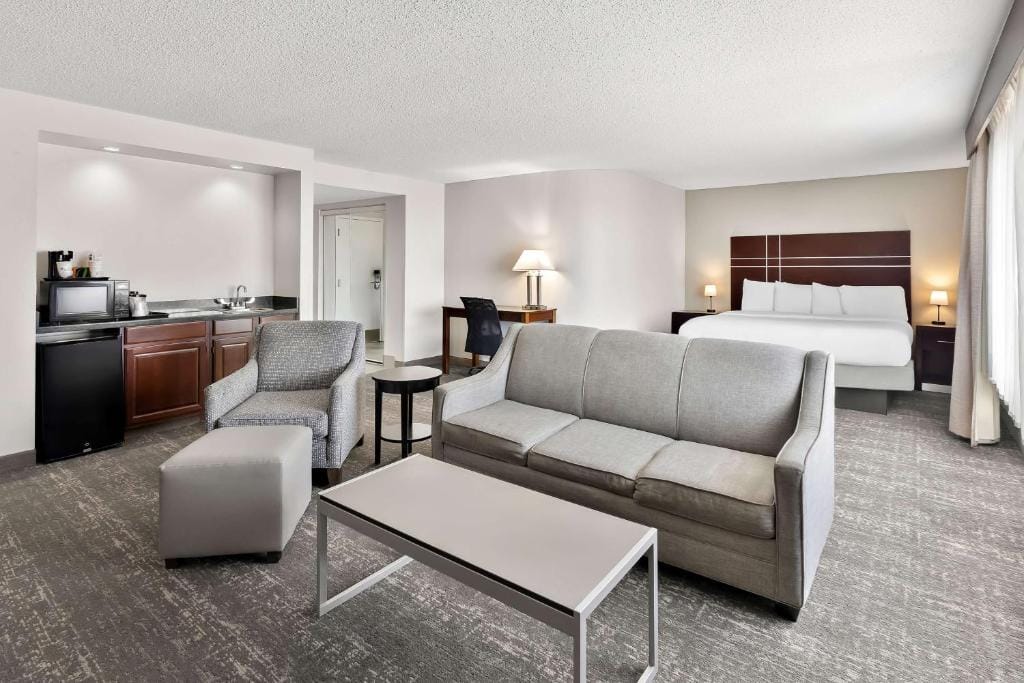 Best Western Luxbury Inn Fort Wayne — 2