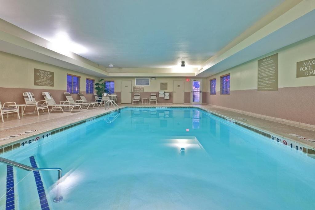 Candlewood Suites Fort Wayne - NW by IHG — 4