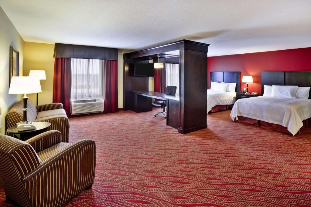 Hampton Inn Ft Wayne — 2