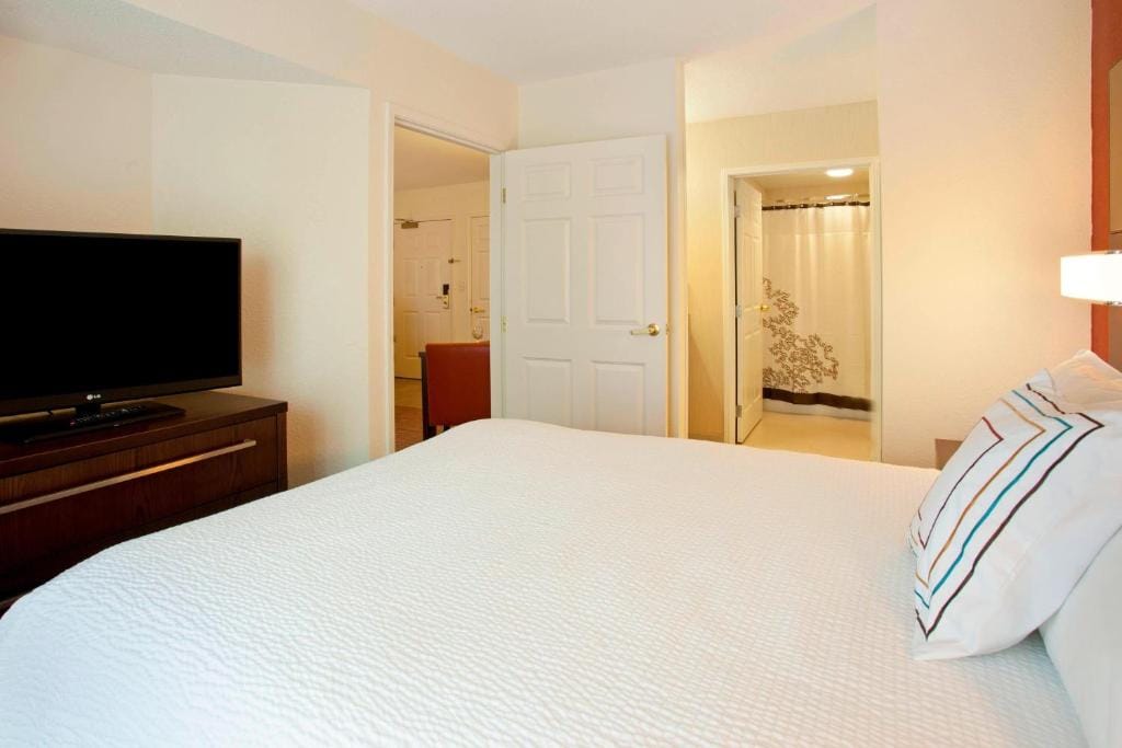 Residence Inn by Marriott Fort Wayne Southwest — 2