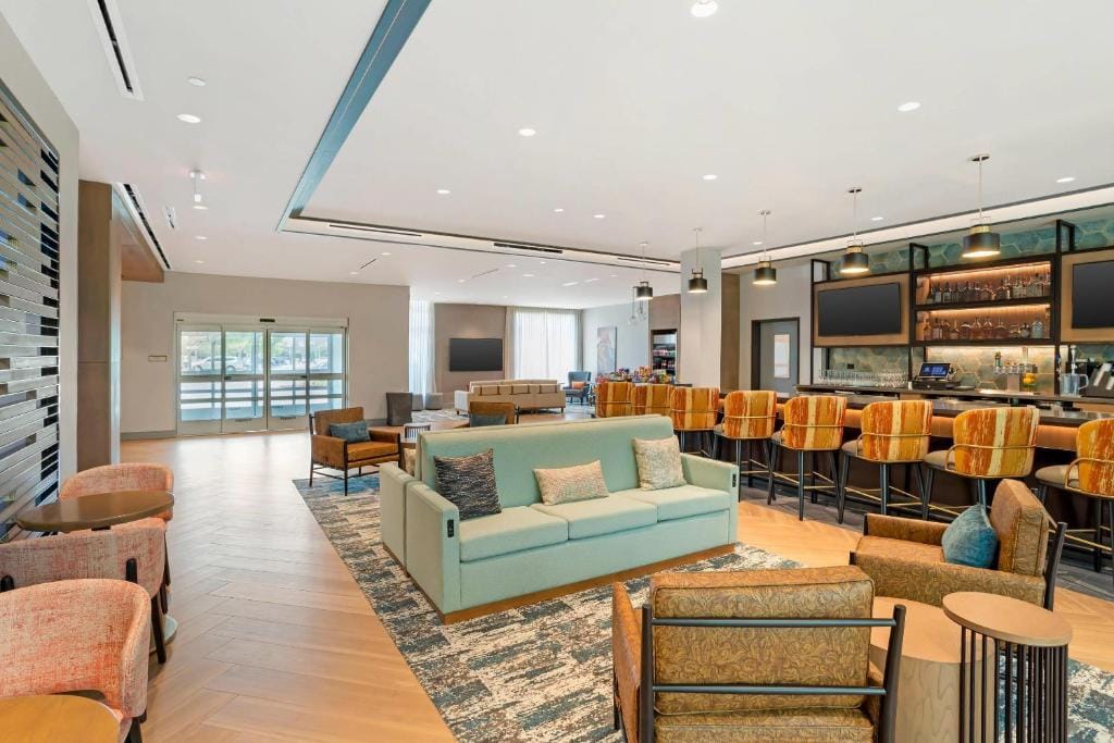 Cambria Hotel Fort Worth - Medical Center — 5