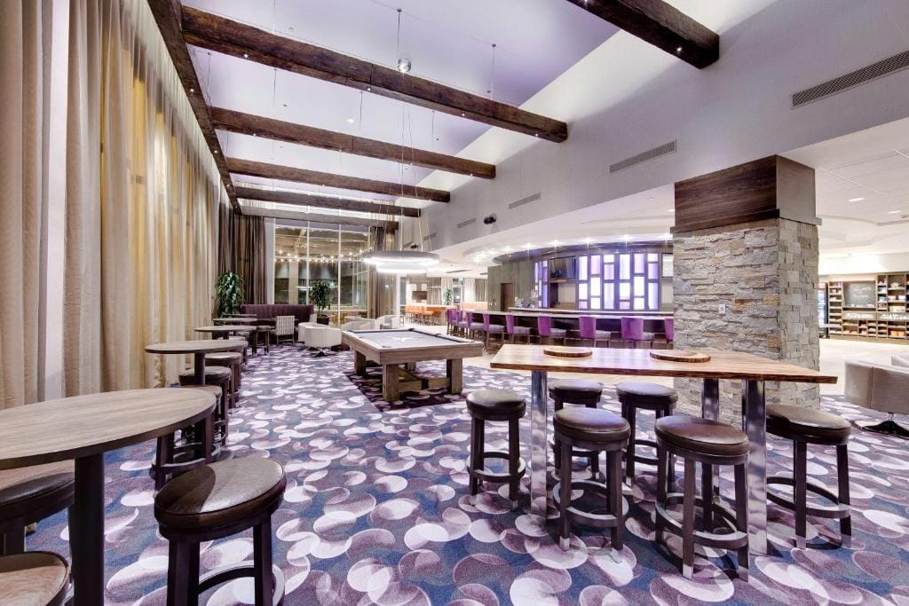 Hampton Inn & Suites Fort Worth Downtown — 5