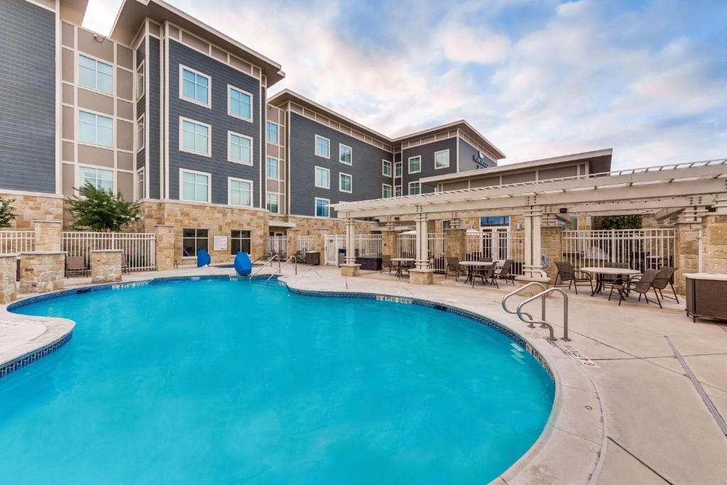 Homewood Suites by Hilton Fort Worth Medical Center — 4