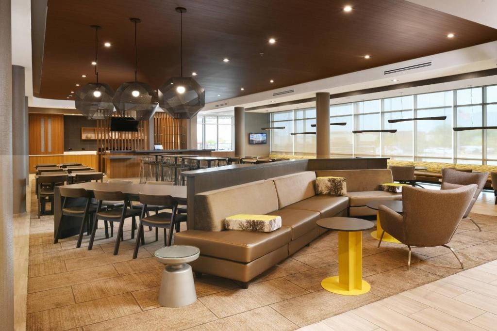 SpringHill Suites Dallas DFW Airport South/CentrePort — 5