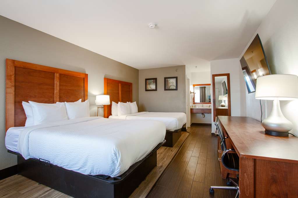 The Hotel Serene Glendale Peoria, Surestay Collection by BW — 2