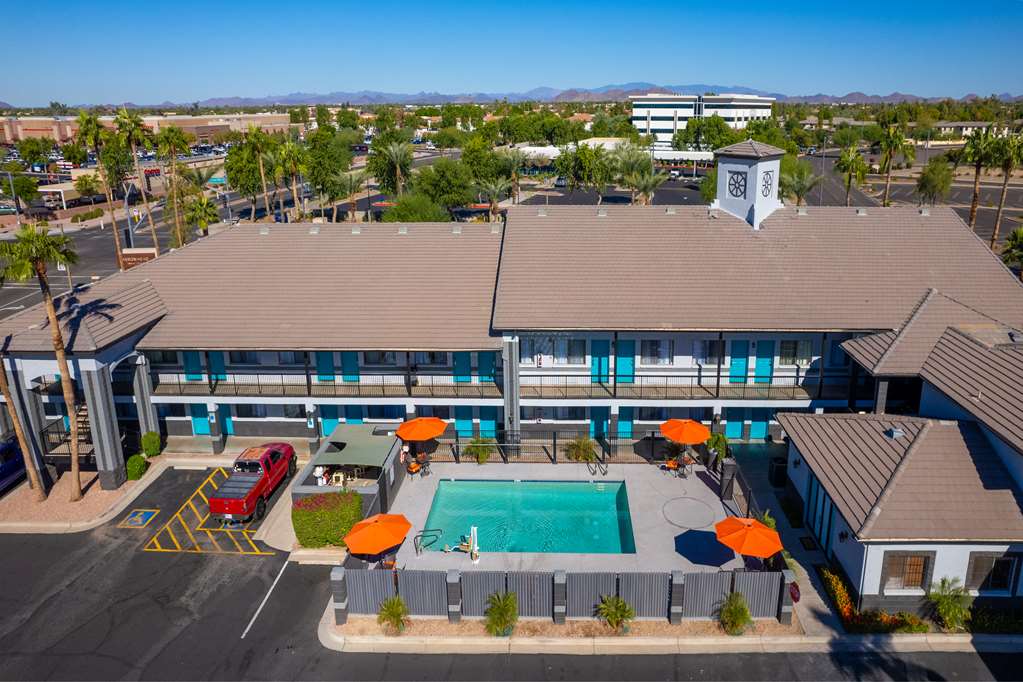 The Hotel Serene Glendale Peoria, Surestay Collection by BW — 3