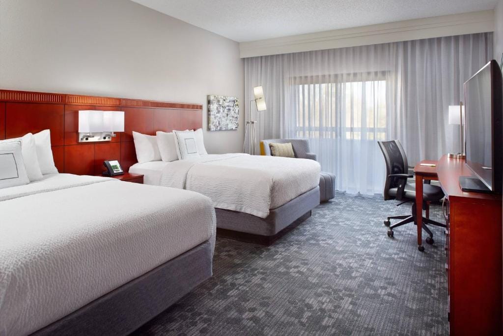 Courtyard by Marriott Greensboro — 2