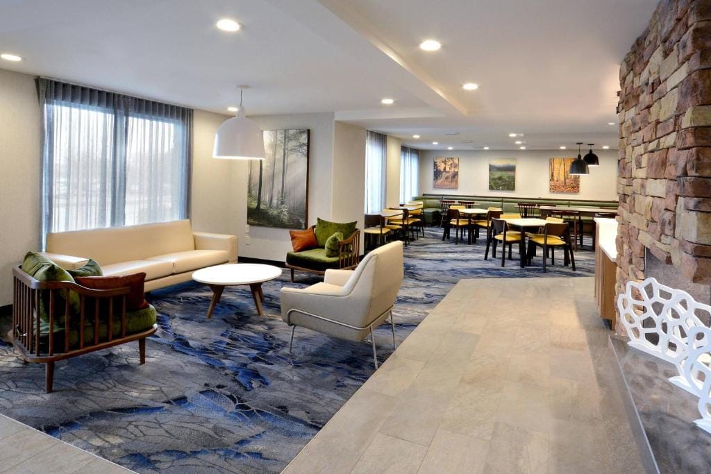 Fairfield Inn by Marriott Greensboro Airport
