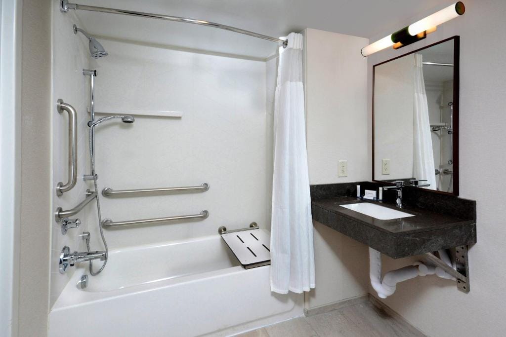 Fairfield Inn by Marriott Greensboro Airport — 3