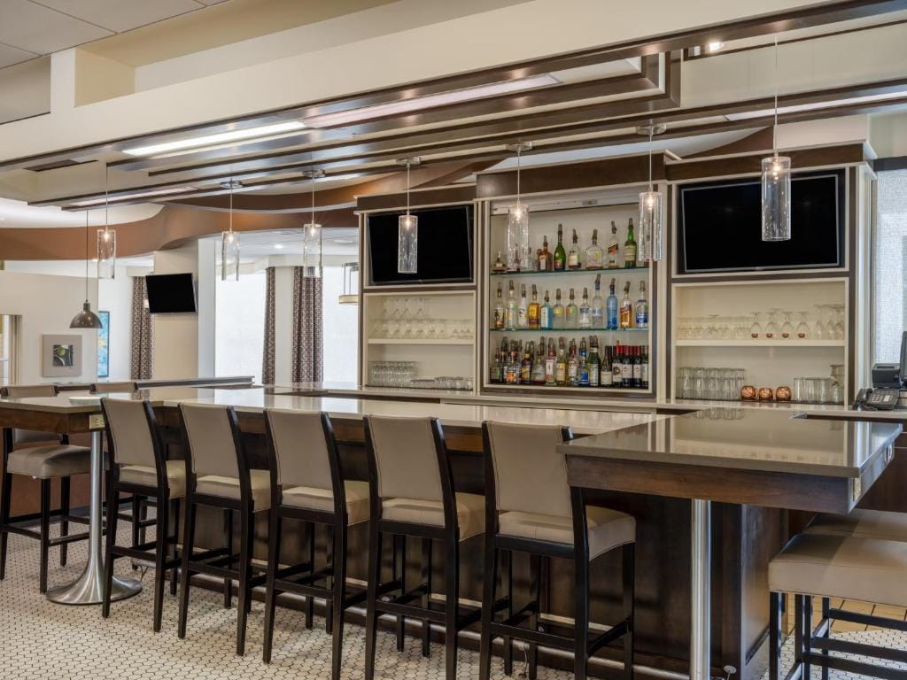 Holiday Inn Greensboro Coliseum by IHG — 5