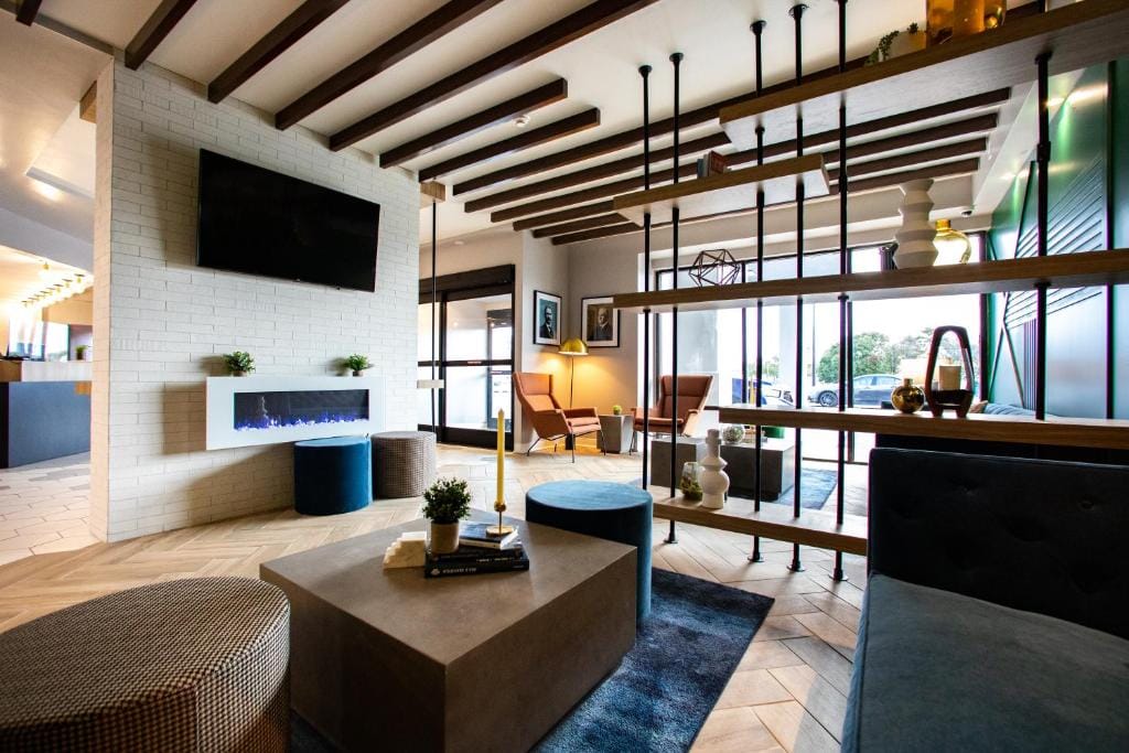 Hotel Denim — 5