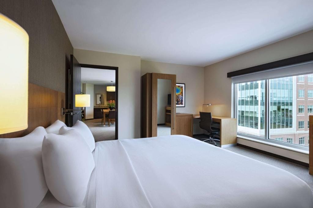 Hyatt Place Greensboro Downtown — 2