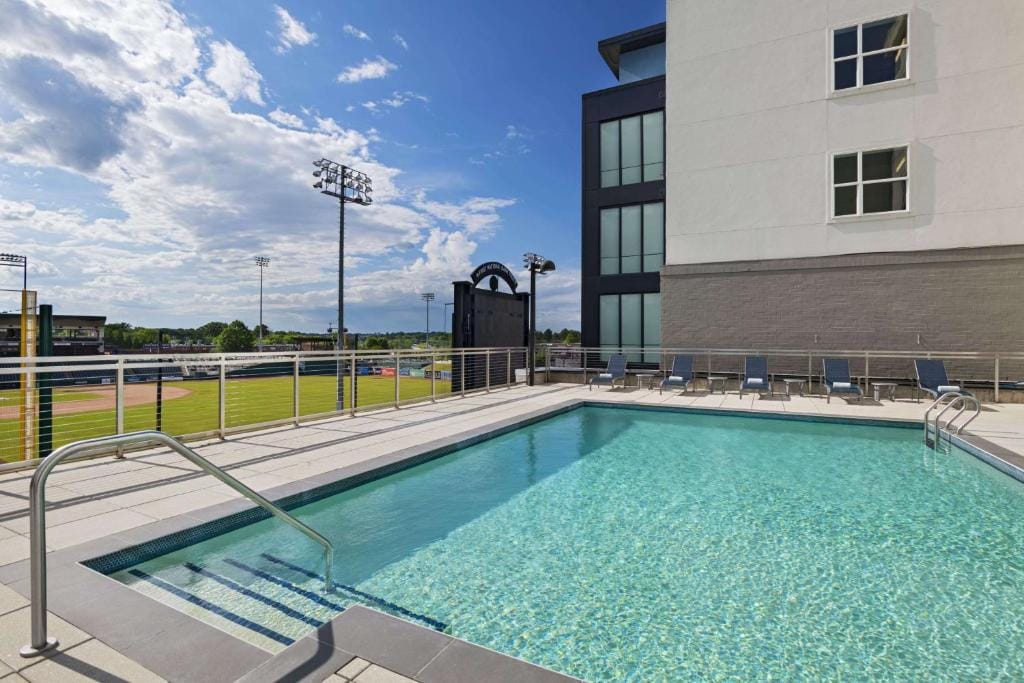 Hyatt Place Greensboro Downtown — 4