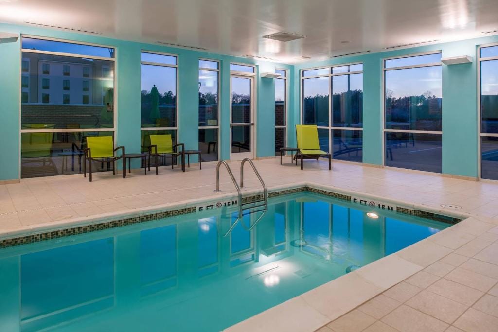 SpringHill Suites by Marriott Greensboro Airport — 4