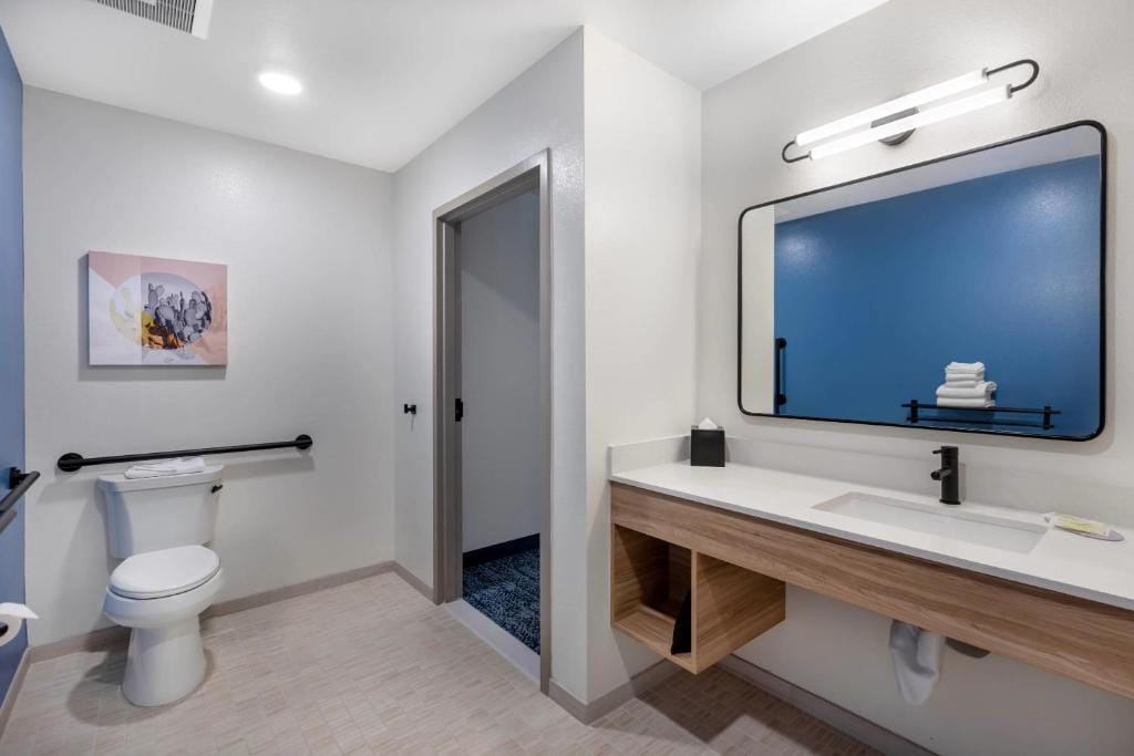 Sleep Inn & Suites Henderson - Las Vegas — 3