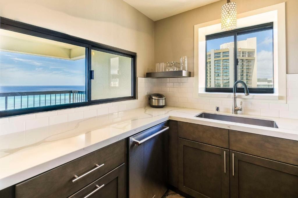 Aston Waikiki Beach Tower — 2