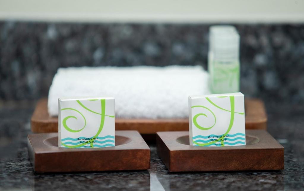 Coconut Waikiki Hotel — 2