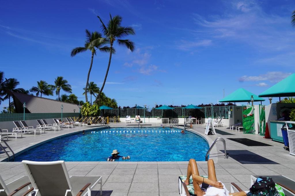 New Aloha Waikiki Ilikai Hotel Condo Free Parking — 4
