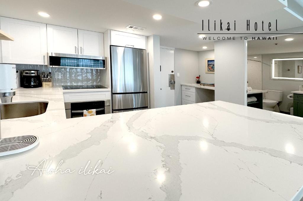 New Aloha Waikiki Ilikai Hotel Condo Free Parking — 5