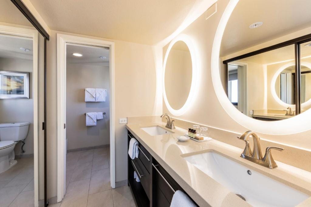 Ocean Front Spectacular Condo — 3