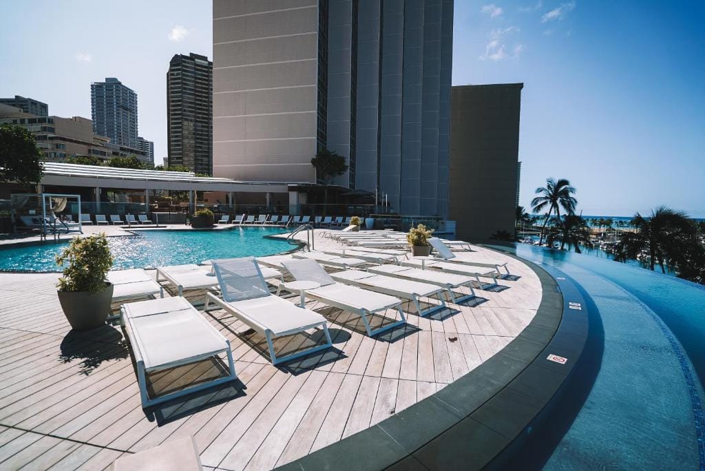 Prince Waikiki — 3