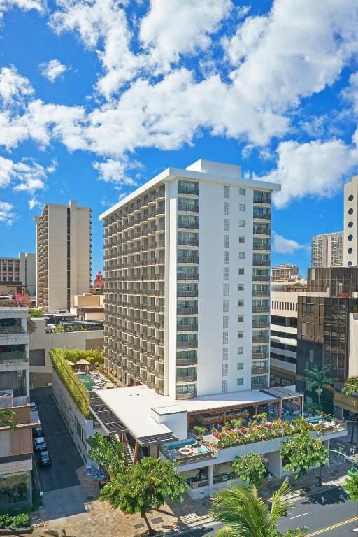 The Laylow Waikiki, Autograph Collection — 4