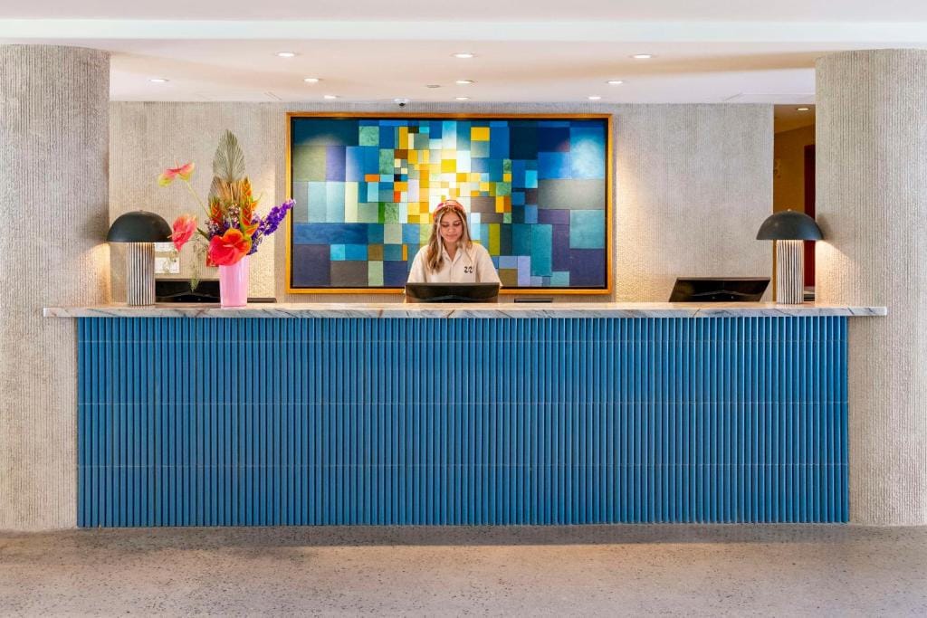 Wayfinder Waikiki - Voted Top 10 Best Hotels in Hawaii! — 3