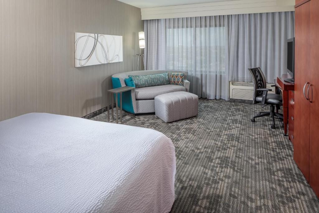 Courtyard by Marriott Houston Medical Center/NRG Park — 2