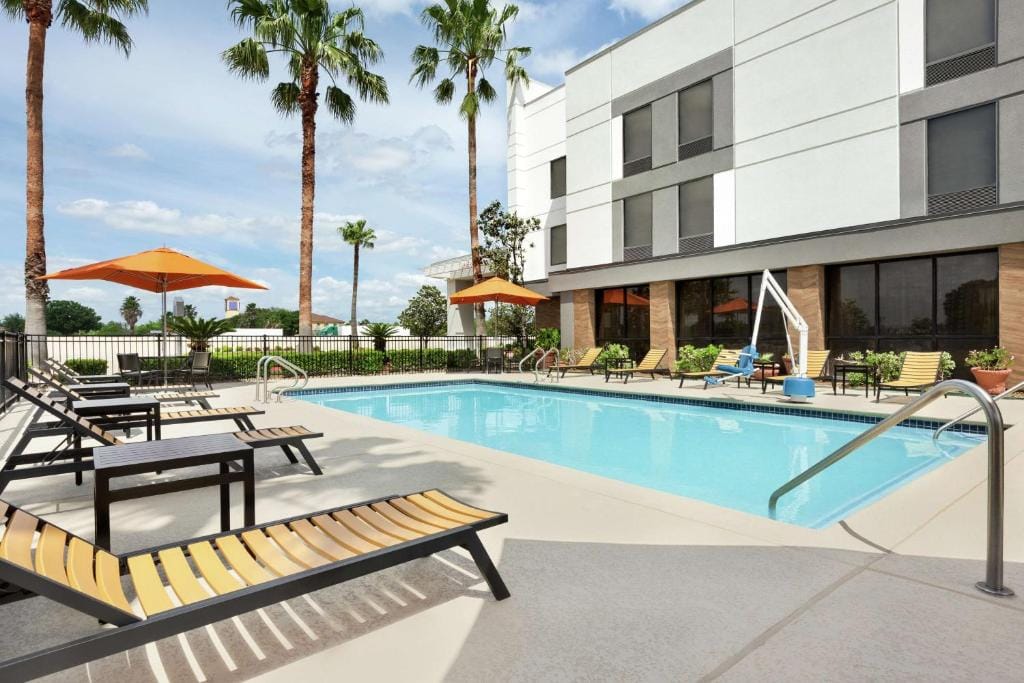 Hampton Inn - Houston/Brookhollow — 4