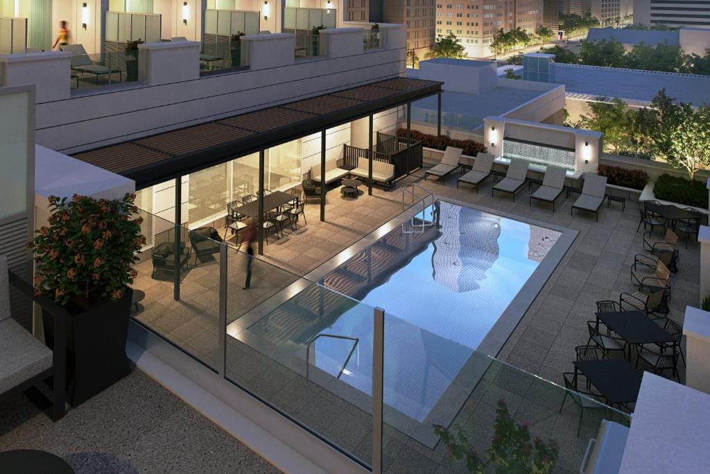 Holiday Inn Express Houston Downtown by IHG — 4