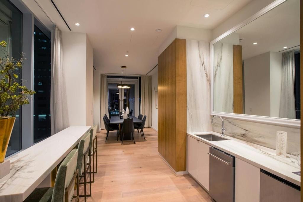 The Laura Hotel, Houston Downtown, Autograph Collection — 2