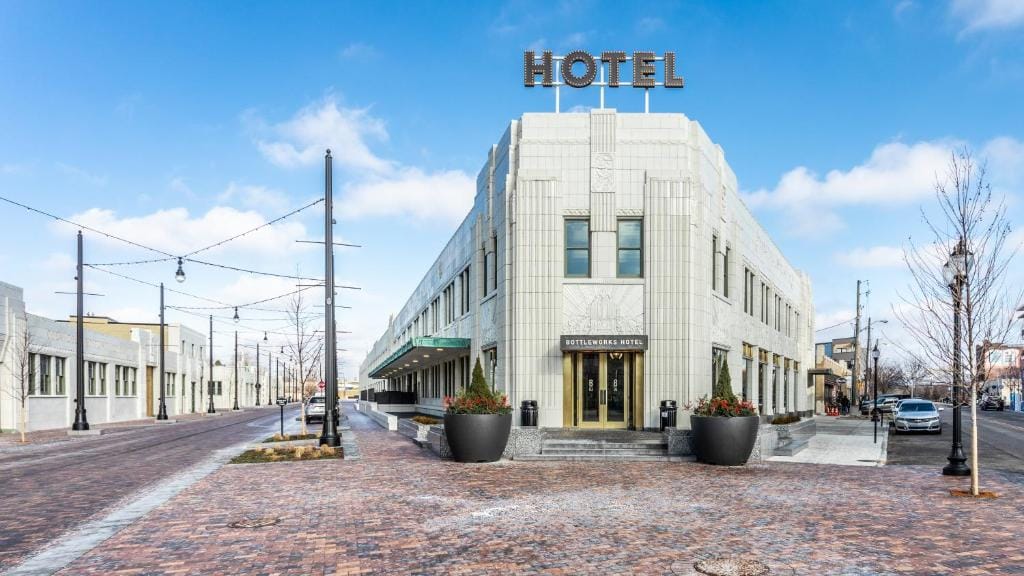 Bottleworks Hotel — 5