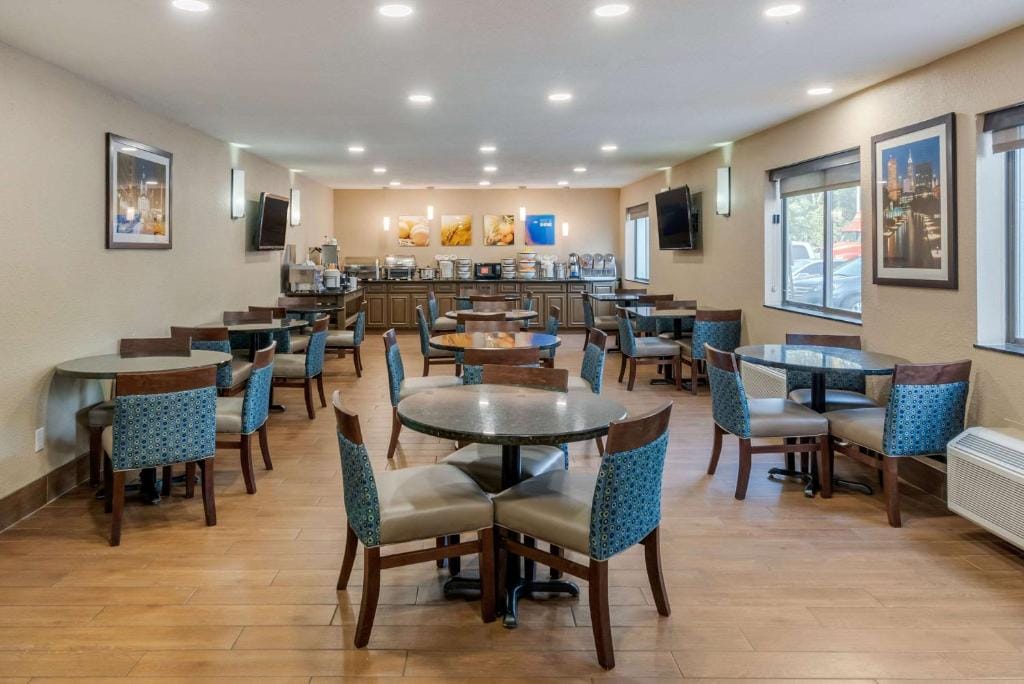 Comfort Inn Indianapolis South — 5