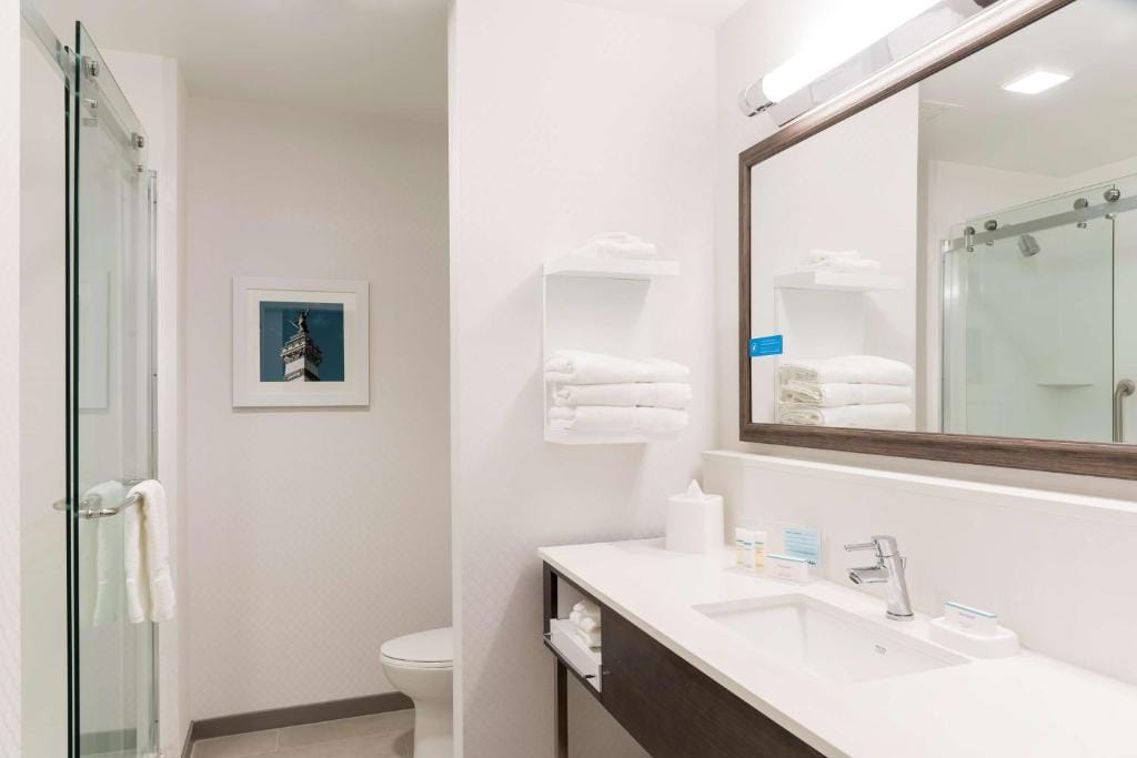 Hampton Inn & Suites Indianapolis-Keystone, IN — 3