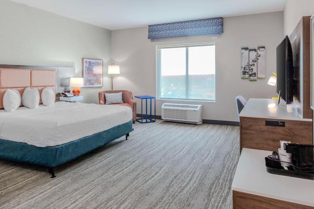 Hampton Inn & Suites Indianapolis West Speedway — 2