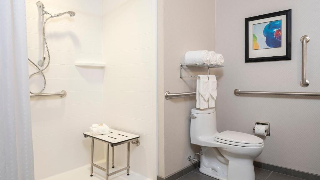 Holiday Inn Indianapolis Airport by IHG — 2