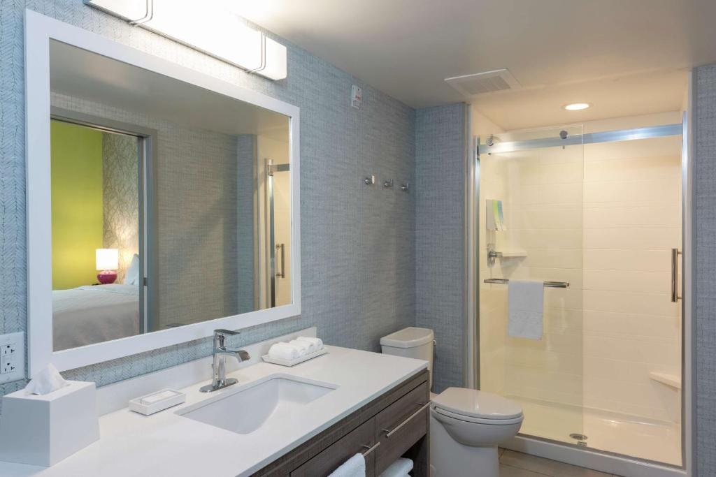 Home2 Suites By Hilton Indianapolis Airport — 3