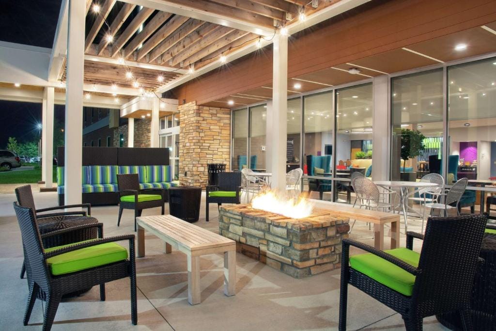 Home2 Suites By Hilton Indianapolis Greenwood — 5
