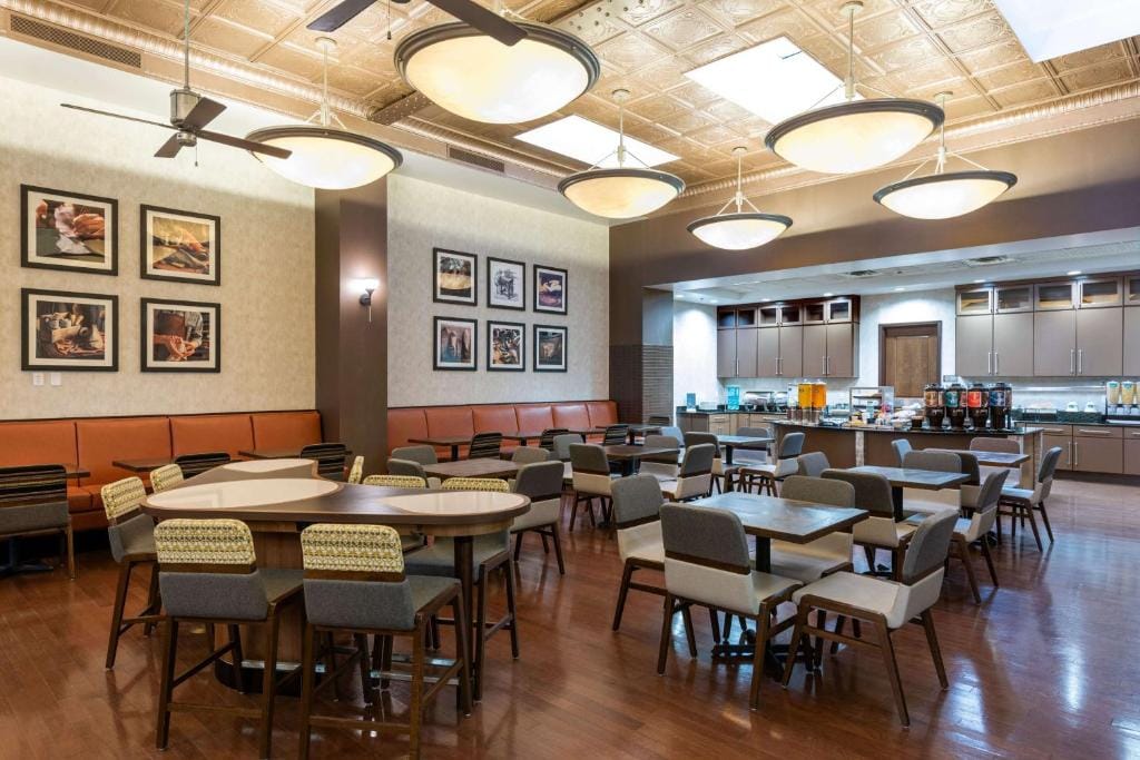 Homewood Suites by Hilton Indianapolis Downtown — 5