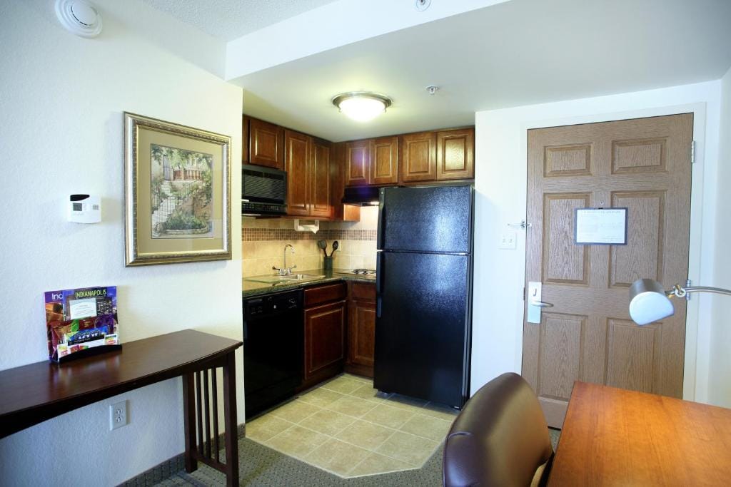 Staybridge Suites Indianapolis Downtown-Convention Center by IHG — 5