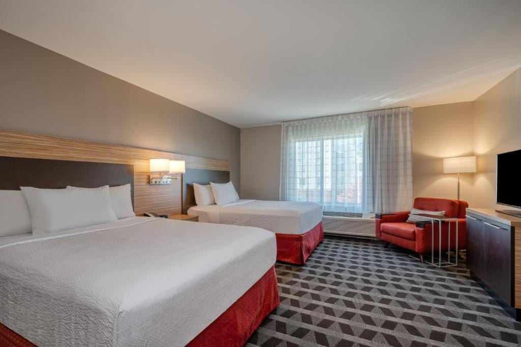 TownePlace Suites by Marriott Indianapolis Airport — 2