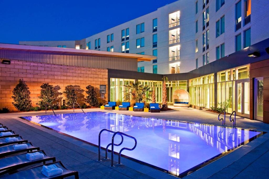 Aloft by Marriott Jacksonville Tapestry Park — 4